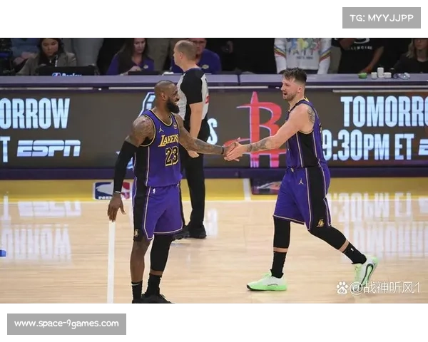 NBA常规赛：东契奇、詹姆斯合砍62分助湖人取胜