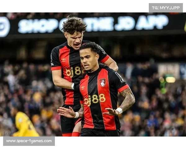 伯恩茅斯3-2绝杀热刺，塞梅尼奥世界波告别战