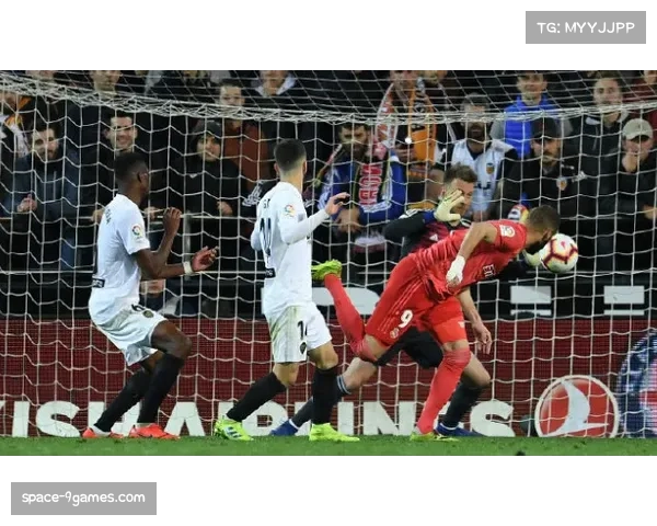 毕尔巴鄂竞技公布对阵皇家社会大名单,两主力中卫伤愈回归 毕尔巴鄂竞技公布对阵皇家社会大名单,两主力中卫伤愈回归