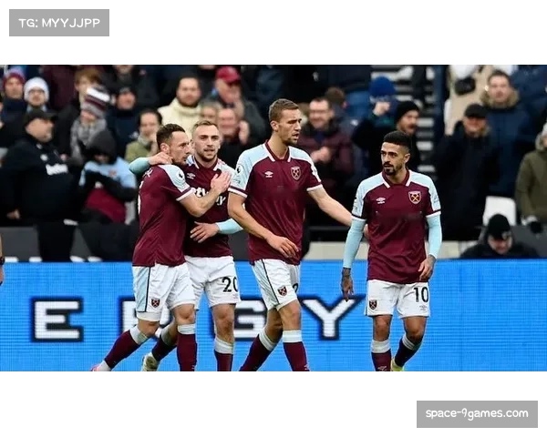 “特写:伤愈复出的坎特,在切尔西中场如何凭借一次关键转换抢断锁定胜局” “特写:伤愈复出的坎特,在切尔西中场如何凭借一次关键转换抢断锁定胜局”